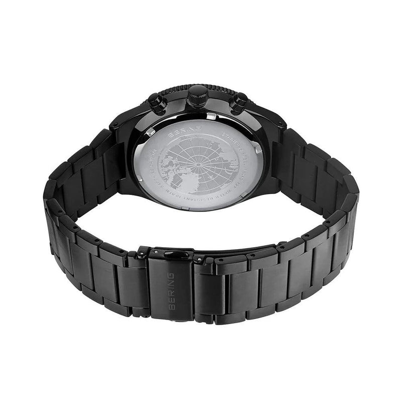 Bering Classic 15043-727 analog herrklocka med blå urtavla och armband i rostfritt stål
