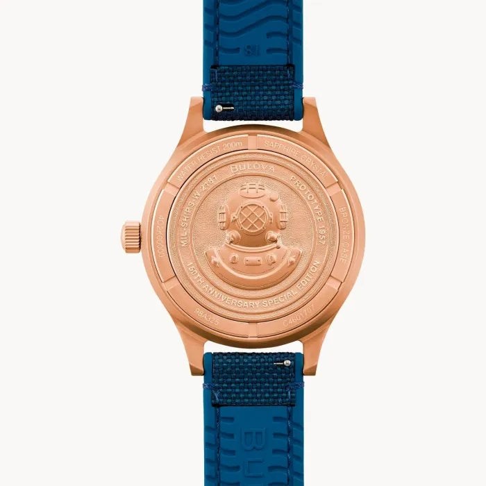 Bulova MIL-Ships 98A325 analog herrklocka med blå urtavla och armband i silikon