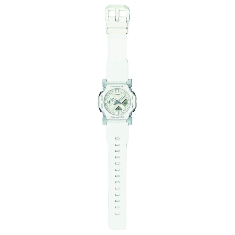 Casio G-Shock GA-2300-7AER analog herrklocka med vit urtavla och armband i resin