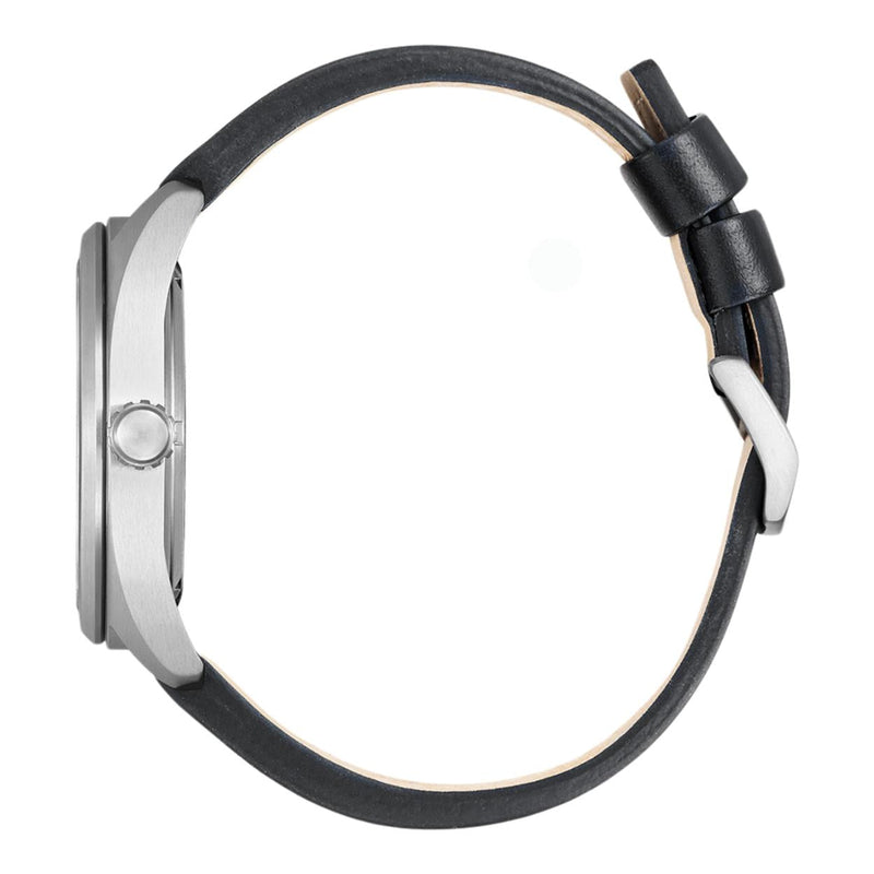 Citizen Eco Drive BM8560-29EE analog herrklocka med svart urtavla och armband i läder