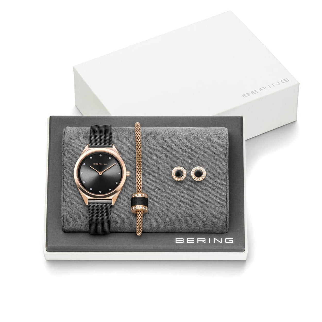 Bering Xmas Set Black analog damklocka med svart urtavla och armband i rostfritt stål