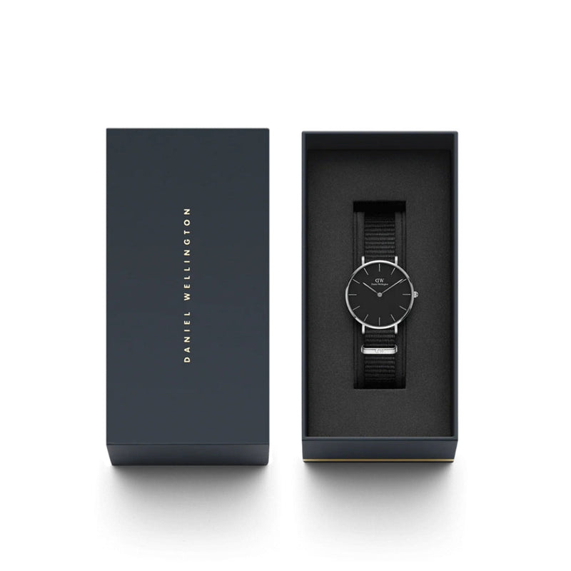 Daniel Wellington Classic Petite DW00100216 analog damklocka med svart urtavla och armband i textil