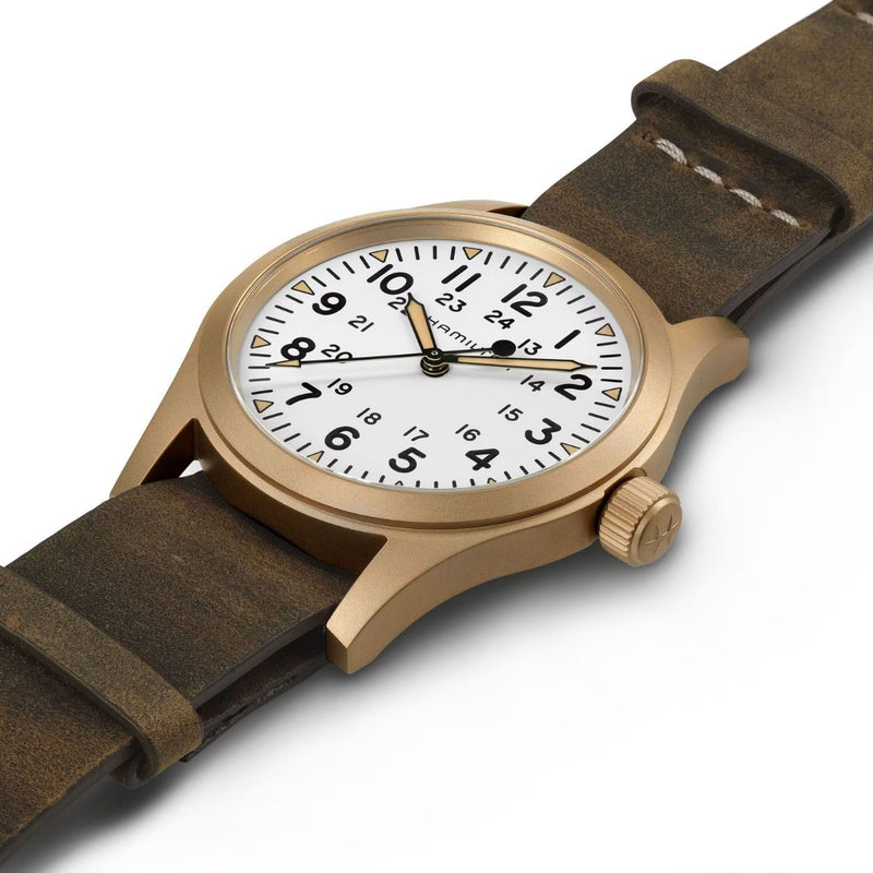 Hamilton Khaki Field Mechanical Bronze H69459510 analog herrklocka med vit urtavla och armband i läder