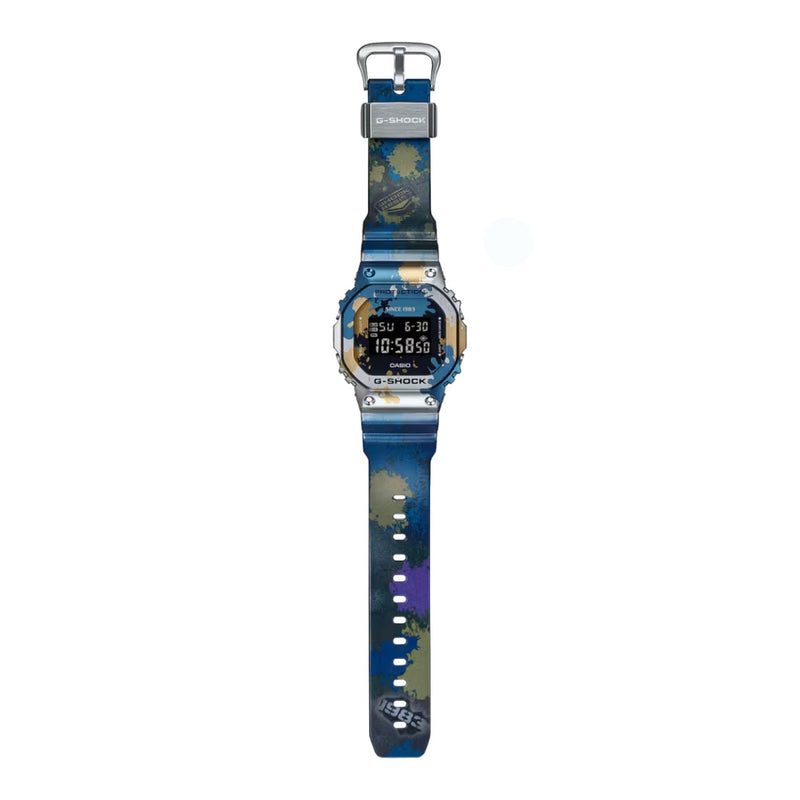 Casio G-Shock GM-5600SS-1ER digital herrklocka med svart urtavla och armband i resin