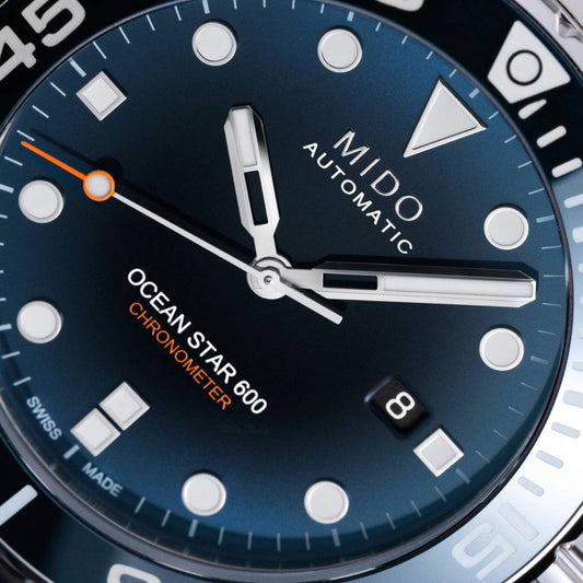 Mido Ocean Star 600 Chronometer M026.608.11.041.01 analog herrklocka med blå urtavla och armband i rostfritt stål