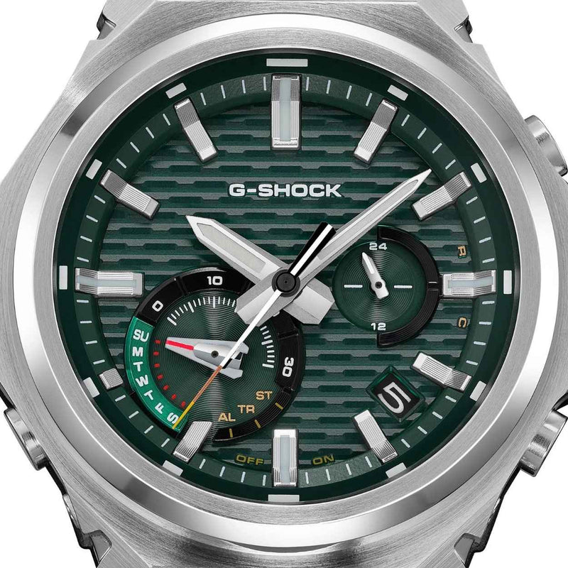 Casio G-Shock G-Steel GST-B1000D-3AER analog herrklocka med grön urtavla och armband i rostfritt stål