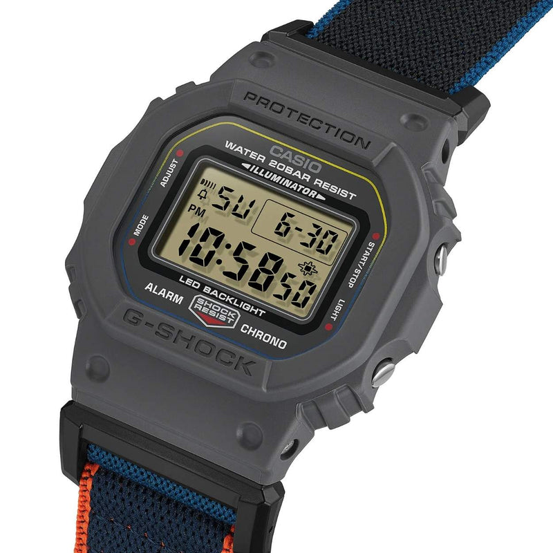 Casio G-Shock DW-5600MNC-8A2ER digital unisexklocka med svart urtavla och armband i textil