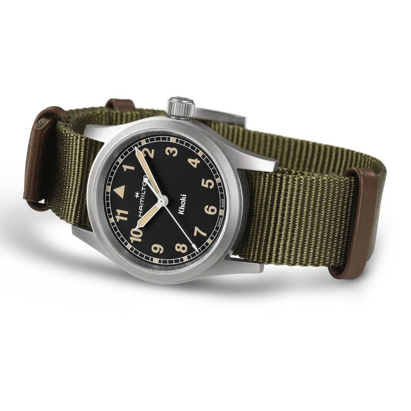 Hamilton Khaki Field Quartz H69301930 analog unisexklocka med svart urtavla och armband i textil