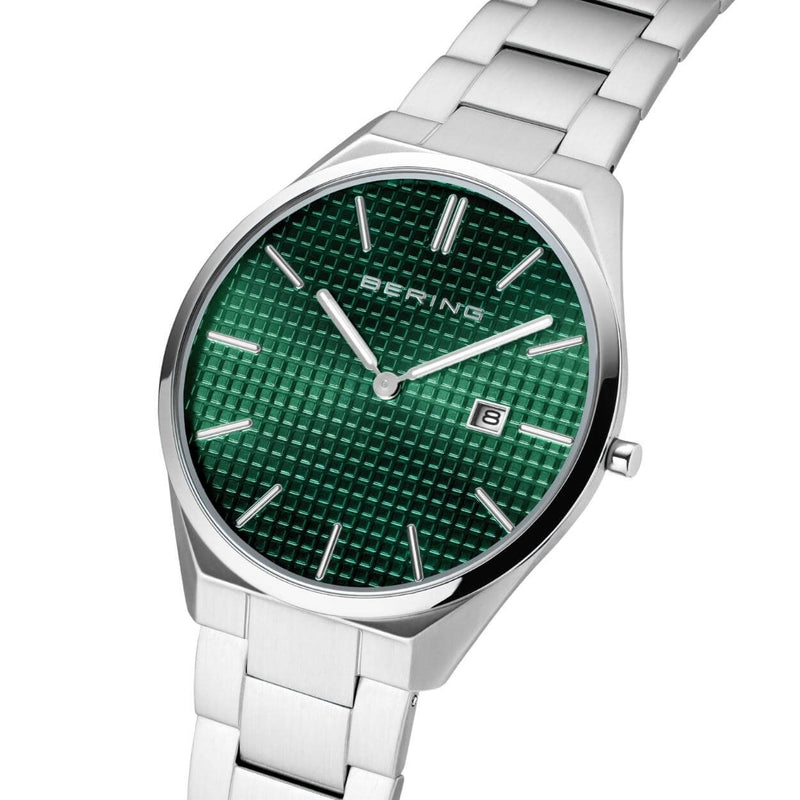 Bering Ultra Slim 17240-708 analog herrklocka med grön urtavla och armband i titan