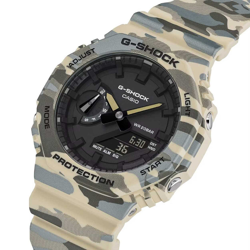 Casio G-Shock GA-2100CM-5AER digital herrklocka med svart urtavla och armband i resin