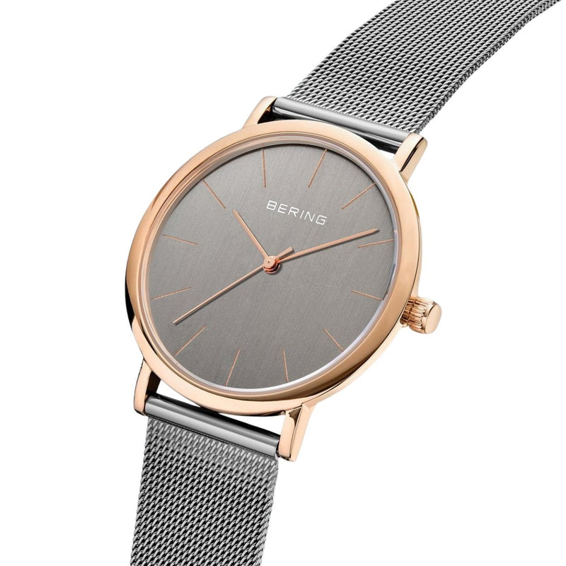Bering Classic 13436-369 analog damklocka med grå urtavla och armband i mesh