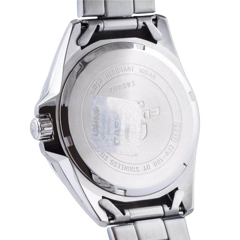 Casio Edifice EFV-100D-8AVUEF analog herrklocka med silver urtavla och armband i rostfritt stål