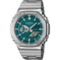 Casio G-Shock GM-2110D-3A1ER analog herrklocka med grön urtavla och armband i rostfritt stål