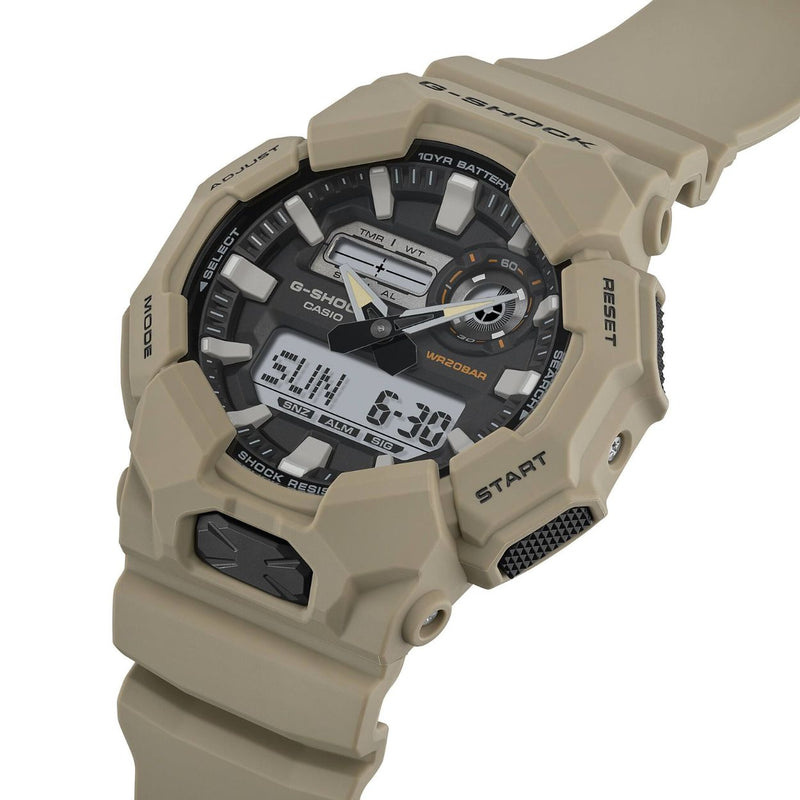 Casio G-Shock GA-010-5AER ana-digi herrklocka med svart urtavla och armband i resin