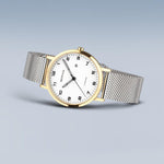 Bering Classic Ø34mm 18634-010 analog damklocka med vit urtavla och armband i titan