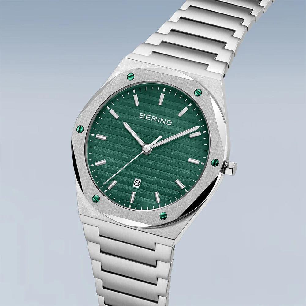 Bering Classic 19742-708 från  Bering – Märkesklocka hos Kronura