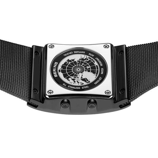 Bering Radio Controlled 52033-227 analog herrklocka med blå urtavla och armband i rostfritt stål