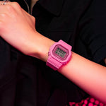 Casio G-Shock GMD-S5610PP-4ER digital damklocka med rosa urtavla och armband i resin