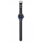 Casio Timeless MDV-10C-1A2VEF analog unisexklocka med svart urtavla och armband i textil