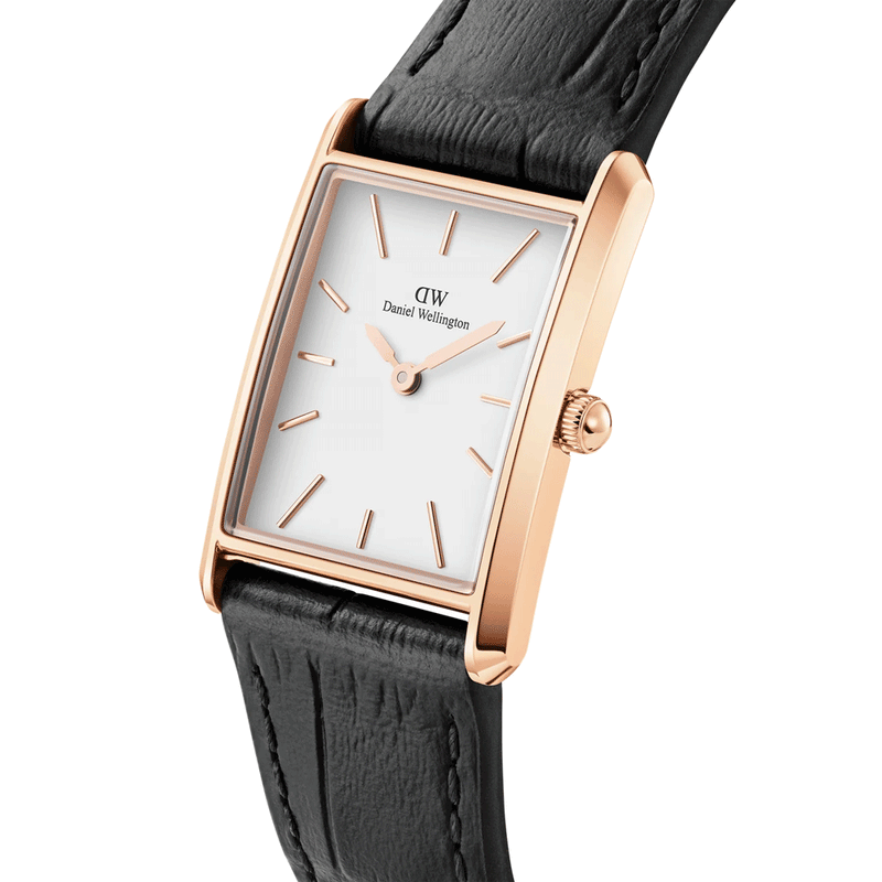 Daniel Wellington Bound Black Crocodile Rose Gold DW00100698 analog damklocka med vit urtavla och armband i läder