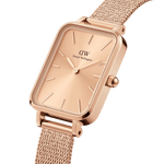 Daniel Wellington Quadro Pressed Unitone analog damklocka med roséguld urtavla och armband i rostfritt stål