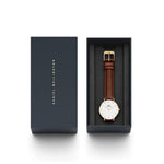 Petite St Mawes Ø32mm DW00100550 analog damklocka med vit urtavla och armband i läder