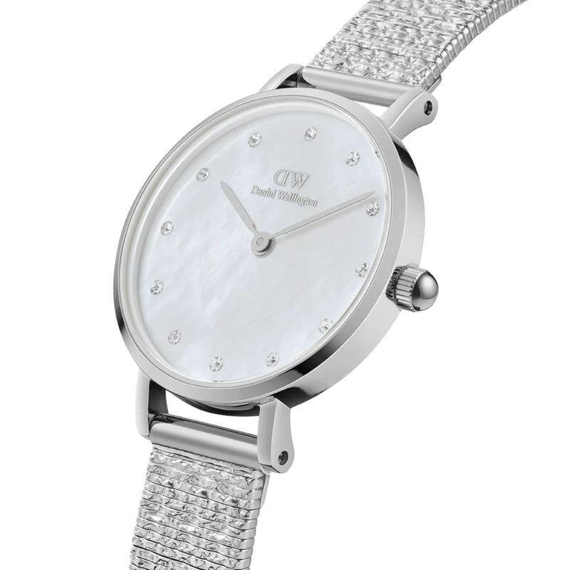 Daniel Wellington Petite Lumine DW00100592 analog damklocka med vit urtavla och armband i rostfritt stål