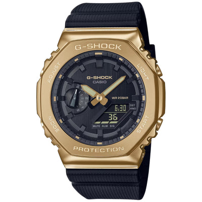 Casio G-Shock GM-2100G-1A9ER analog herrklocka med svart urtavla och armband i resin