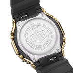Casio G-Shock GM-2100G-1A9ER analog herrklocka med svart urtavla och armband i resin