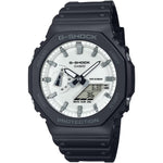 Casio Timeless GA-2100WD-1AER ana-digi herrklocka med vit urtavla och armband i resin