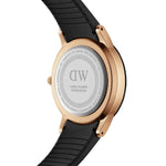 Daniel Wellington Iconic Motion DW00100611 analog herrklocka med svart urtavla och armband i silikon