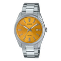 Casio Timeless MTP-1302PD-9AVEF analog herrklocka med orange urtavla och armband i rostfritt stål