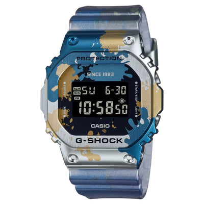 Casio G-Shock GM-5600SS-1ER digital herrklocka med svart urtavla och armband i resin