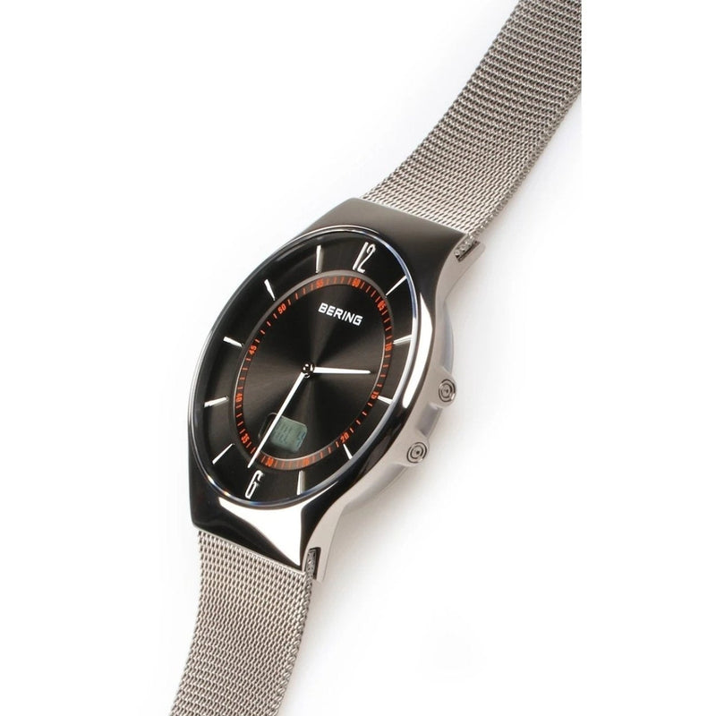 Bering Radio Controlled 51640-077 analog herrklocka med grå urtavla och armband i rostfritt stål