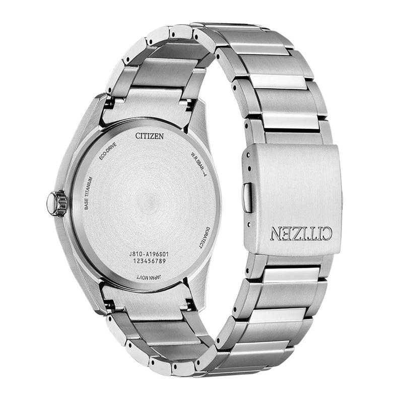 Citizen Super Titanium AW1641-81X analog herrklocka med grön urtavla och armband i titan
