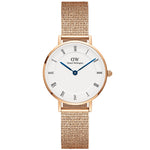 Daniel Wellington Petite Roman Numerals  DW00100681 analog damklocka med vit urtavla och armband i rostfritt stål
