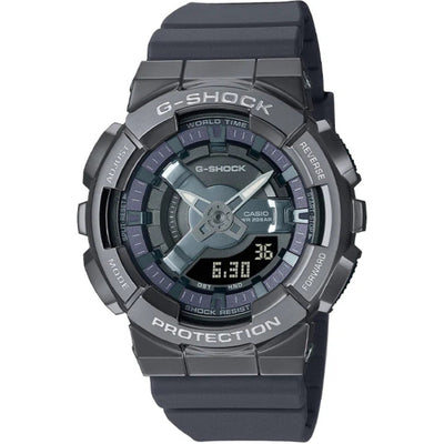 Casio G-Shock GM-S110B-8AER analog unisexklocka med svart urtavla och armband i resin