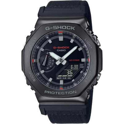 Casio G-Shock GM-2100CB-1AER ana-digi unisexklocka med svart urtavla och armband i textil