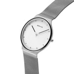 Bering Ultra Slim 18440-004 analog unisexklocka med vit urtavla och armband i rostfritt stål
