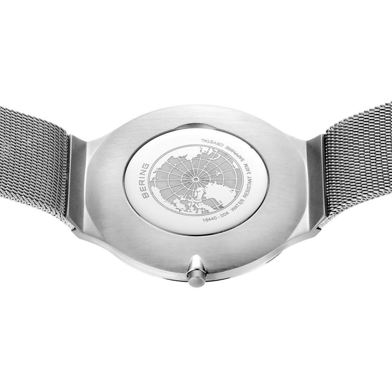 Bering Ultra Slim 18440-004 analog unisexklocka med vit urtavla och armband i rostfritt stål