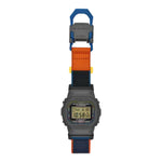Casio G-Shock DW-5600MNC-8A2ER digital unisexklocka med svart urtavla och armband i textil