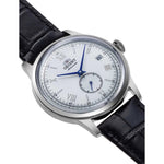 Orient Bambino RA-AP0104S30B analog herrklocka med silver urtavla och armband i läder