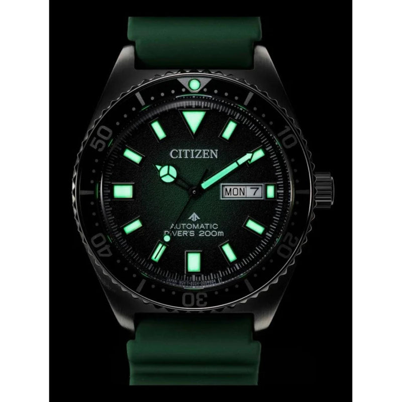 Citizen Promaster Automatic NY0121-09X analog herrklocka med grön urtavla och armband i gummi