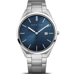 Bering Ultra Slim 17240-707 analog herrklocka med blå urtavla och armband i titan