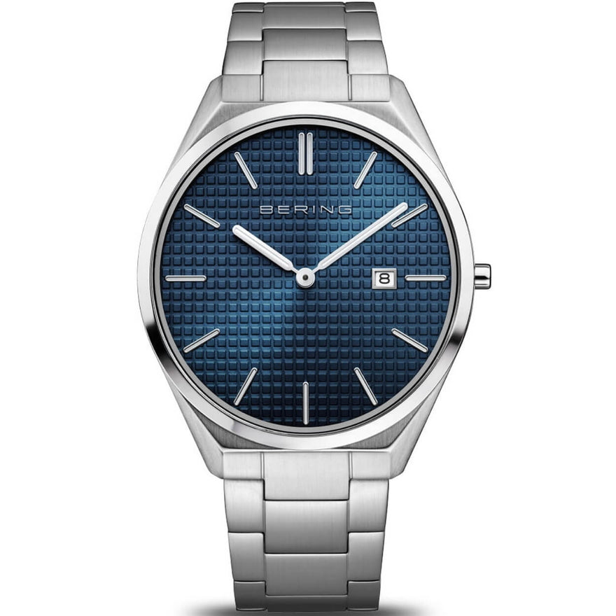 Bering Ultra Slim 17240-707 analog herrklocka med blå urtavla och armband i titan