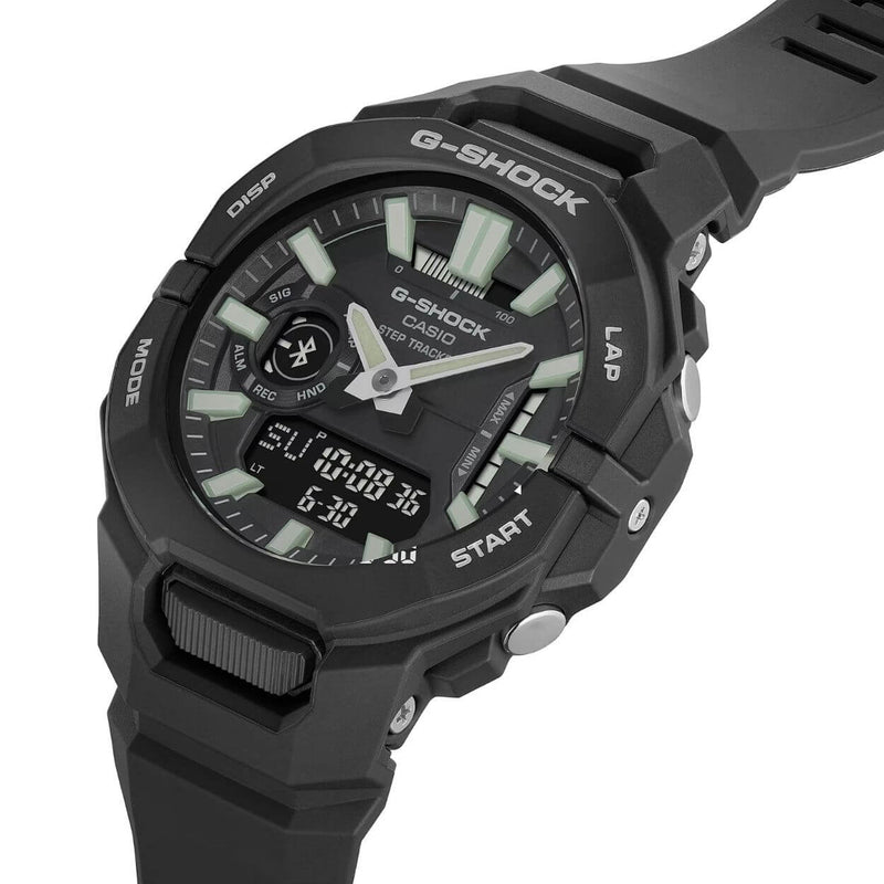 Casio G-Shock Step Tracker GBA-950-1AER analog herrklocka med svart urtavla och armband i resin