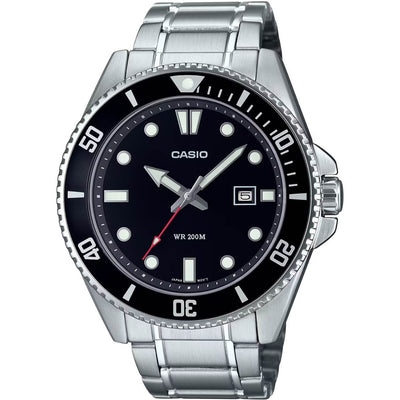 Casio Timeless MDV-107D-1A1VEF analog herrklocka med svart urtavla och armband i rostfritt stål