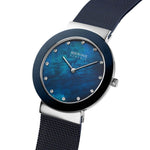 Bering Ceramic 11435-387 analog damklocka med blå urtavla och armband i mesh
