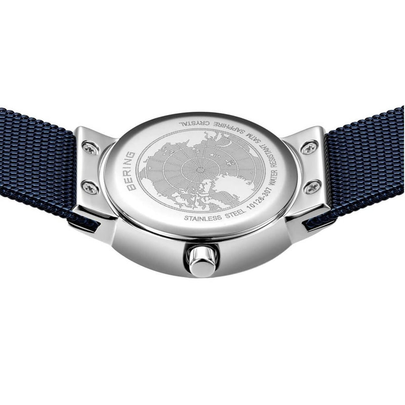 Bering Classic 10126-307 analog damklocka med blå urtavla och armband i mesh