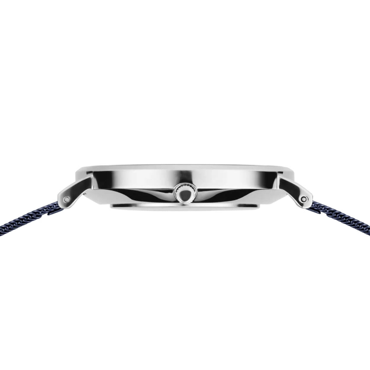 Bering Classic 14240-303 analog herrklocka med blå urtavla och armband i mesh